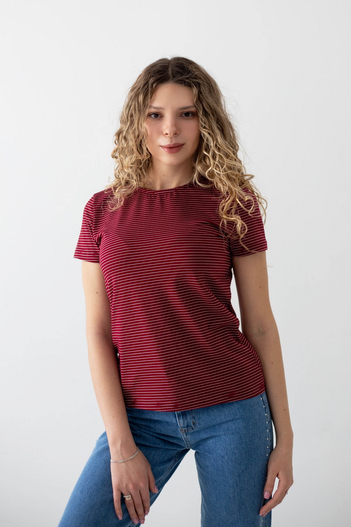 Футболка жіноча